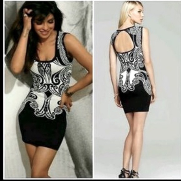 GUESS Sleeveless Ornate Paisley Sweater Dress NEW - Picture 7 of 7